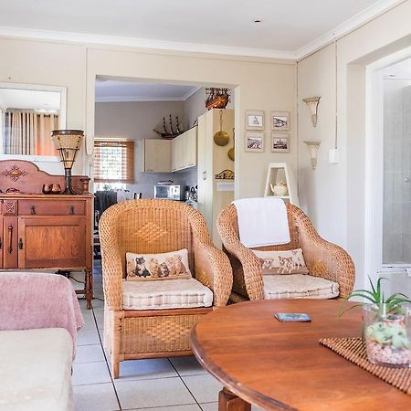 The Garden Cottage On 140 Fordyce Port Elizabeth Luaran gambar